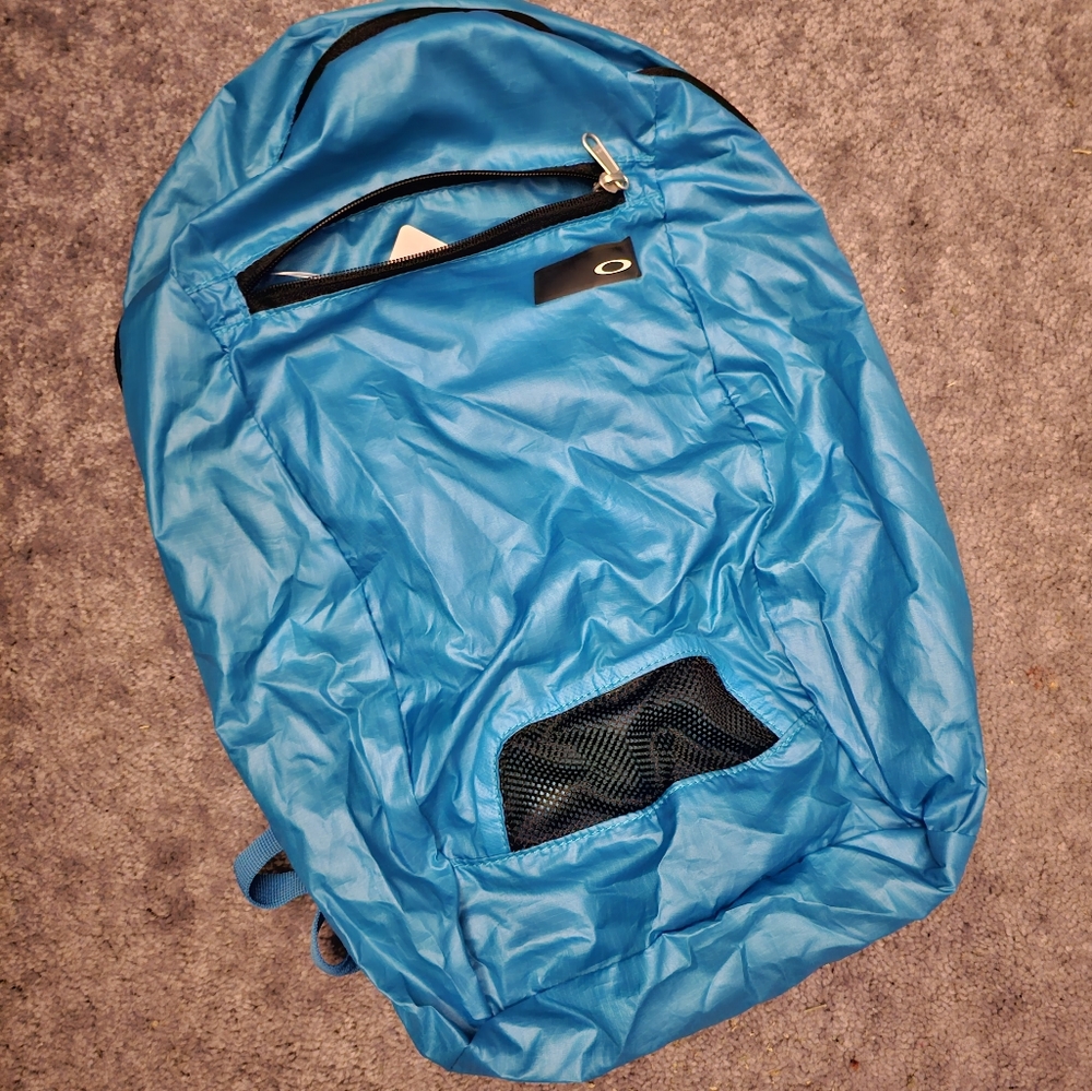 Oakley Packable Backpack - Picture 2 of 3